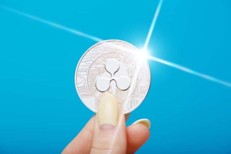 Ripple XRP движется