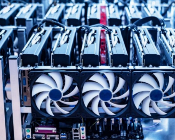 Генеральный директор Ripple польщен обвинениями в «кукловодстве»